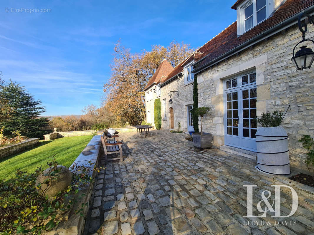 Maison à JANVILLE-SUR-JUINE