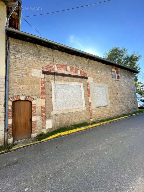 Maison à THOISSEY