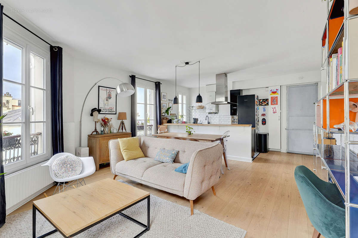 Appartement à LEVALLOIS-PERRET