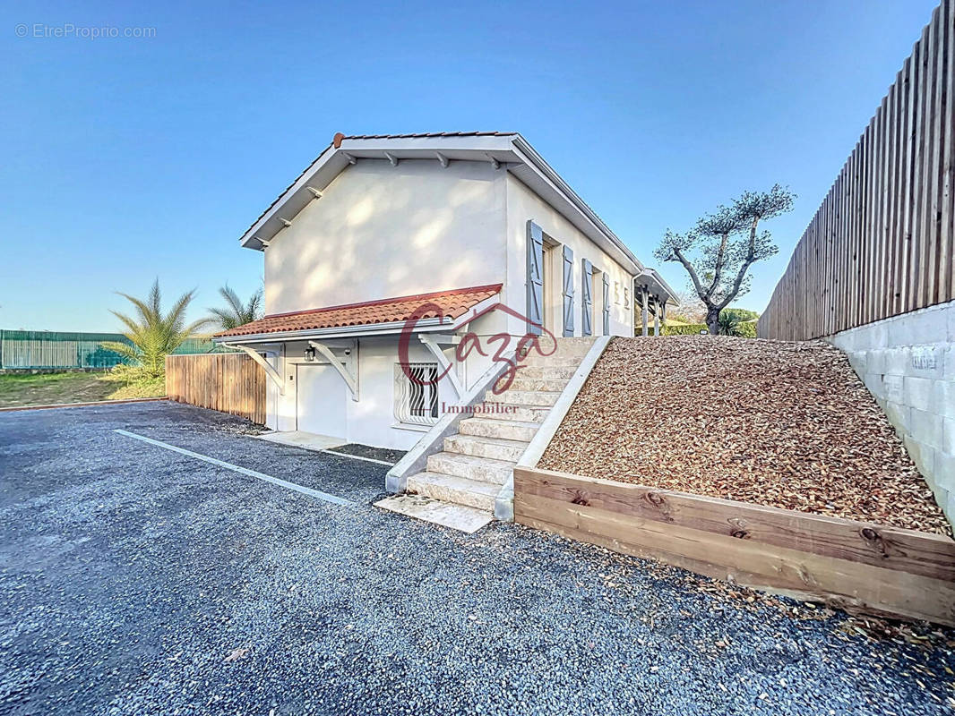 Maison à CARIGNAN-DE-BORDEAUX