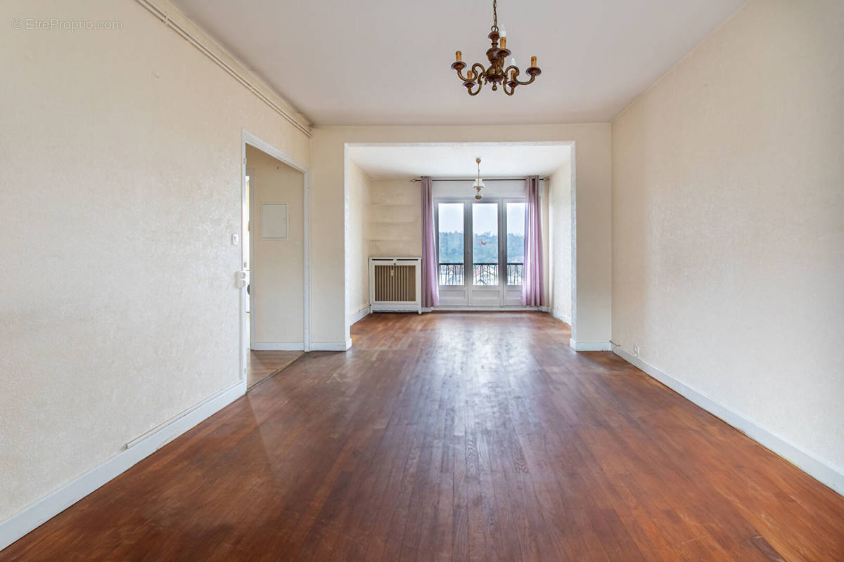 Appartement à AIX-LES-BAINS