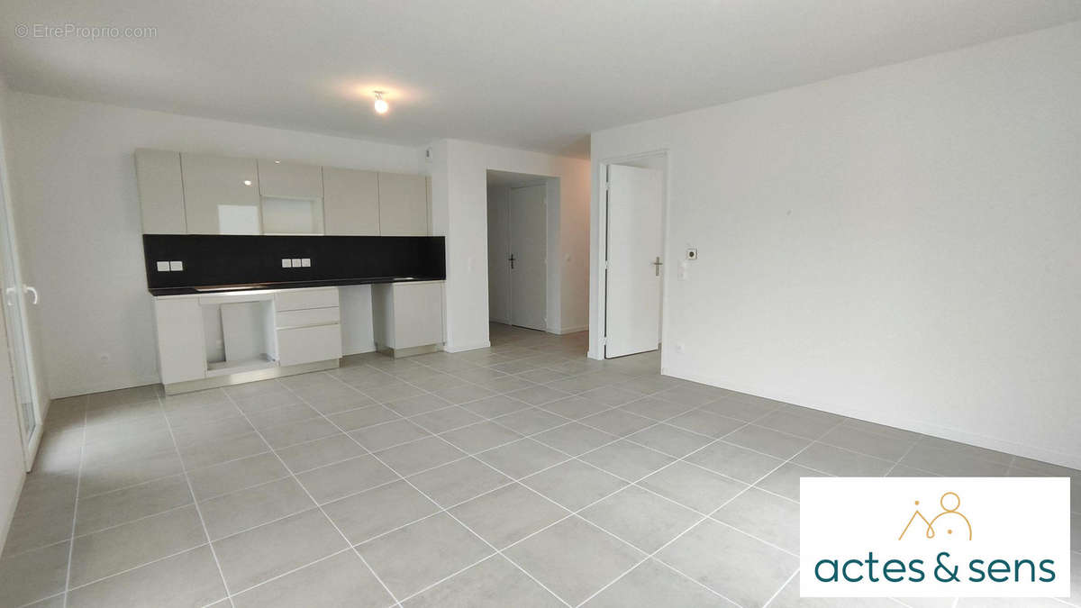 Appartement à CHALLES-LES-EAUX