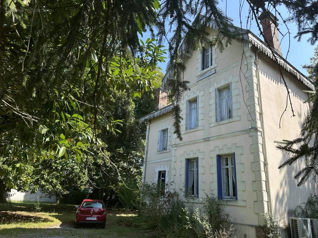 Maison à MEILHAN