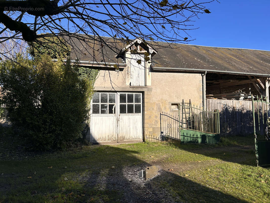 Maison à SAINT-JEAN-SAINT-GERMAIN