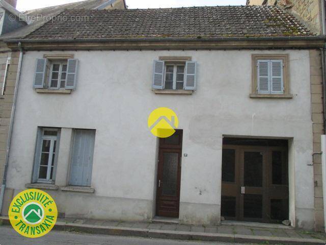 Maison à AUZANCES