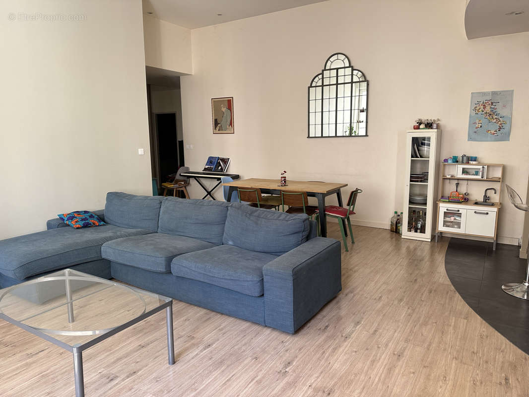 Appartement à SAINT-ETIENNE