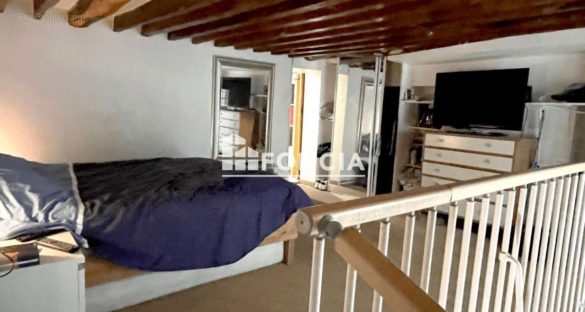 Appartement à PARIS-10E