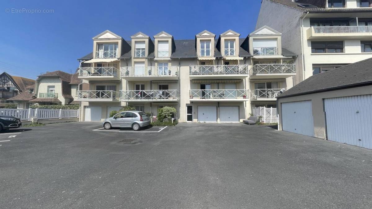 Appartement à OUISTREHAM