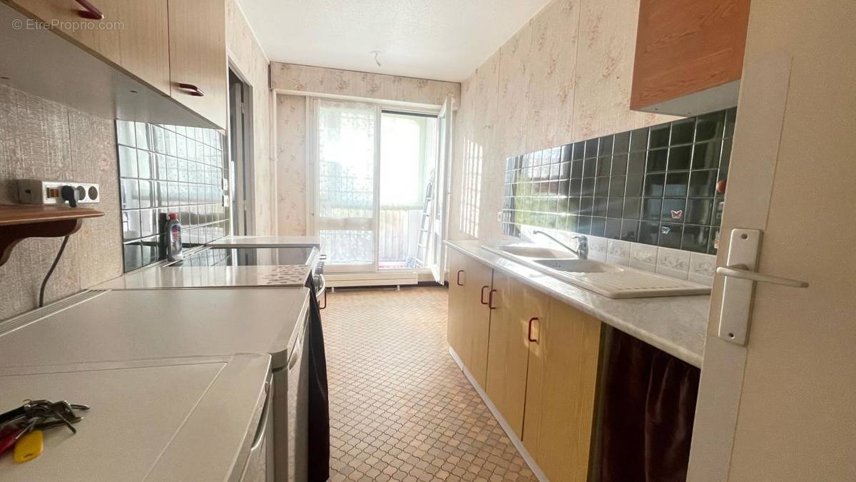 Appartement à LES ULIS