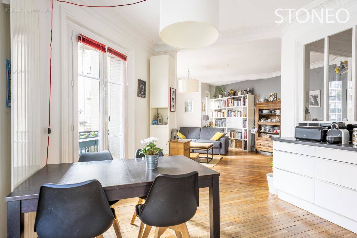 Appartement à PARIS-9E