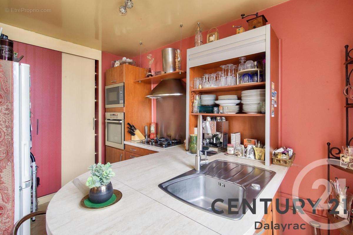 Appartement à FONTENAY-SOUS-BOIS