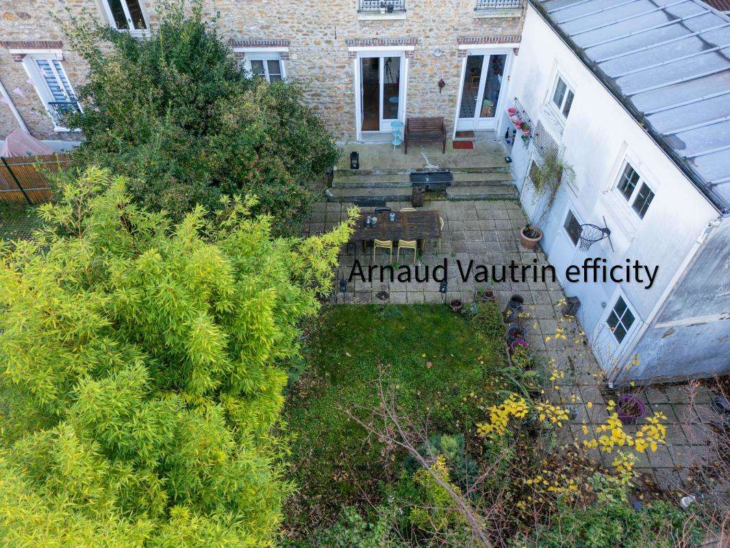 Appartement à MAISONS-ALFORT