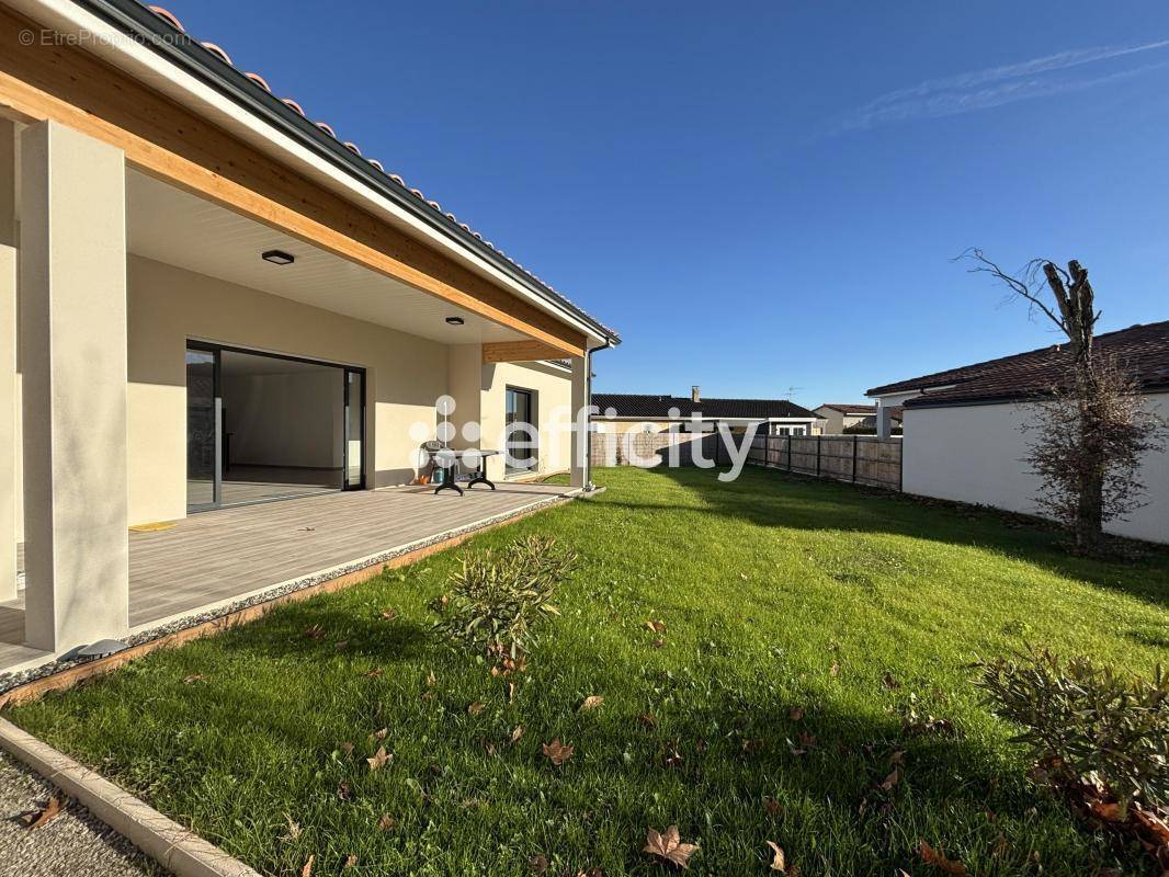 Maison à CASTELNAU-D&#039;ESTRETEFONDS