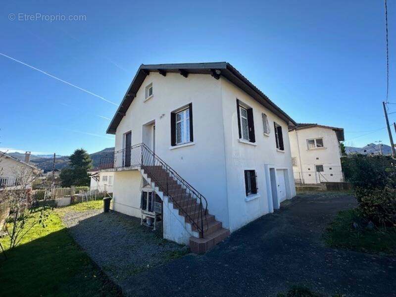 Maison à LOURDES