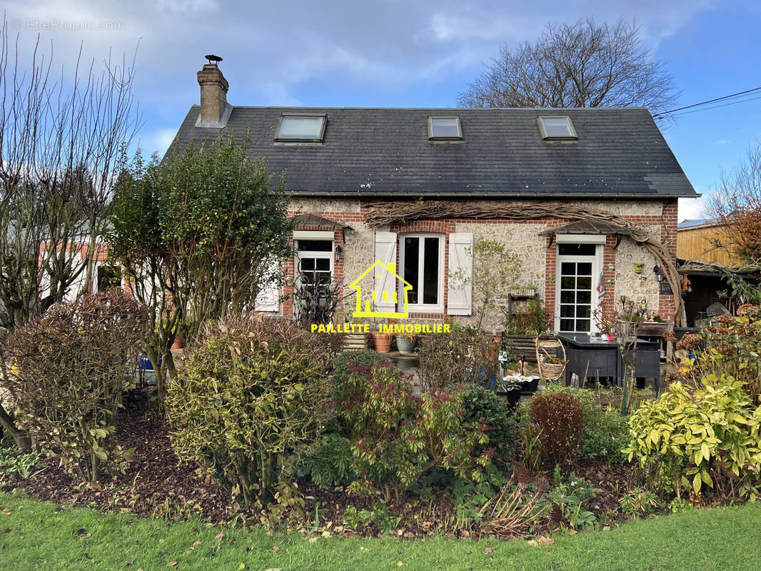 Maison à LES LOGES