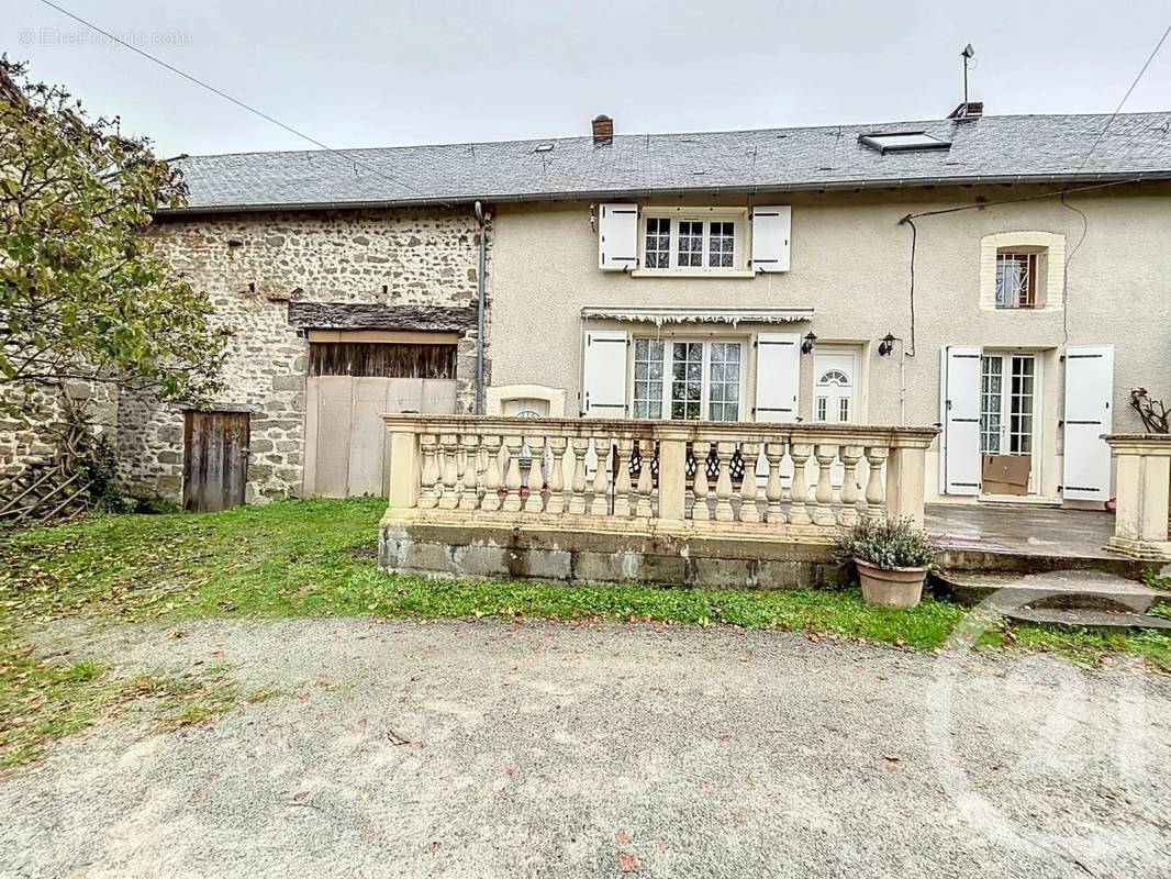 Maison à SAINT-SULPICE-LE-GUERETOIS