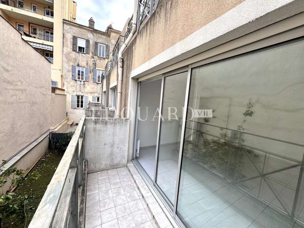 Appartement à MENTON