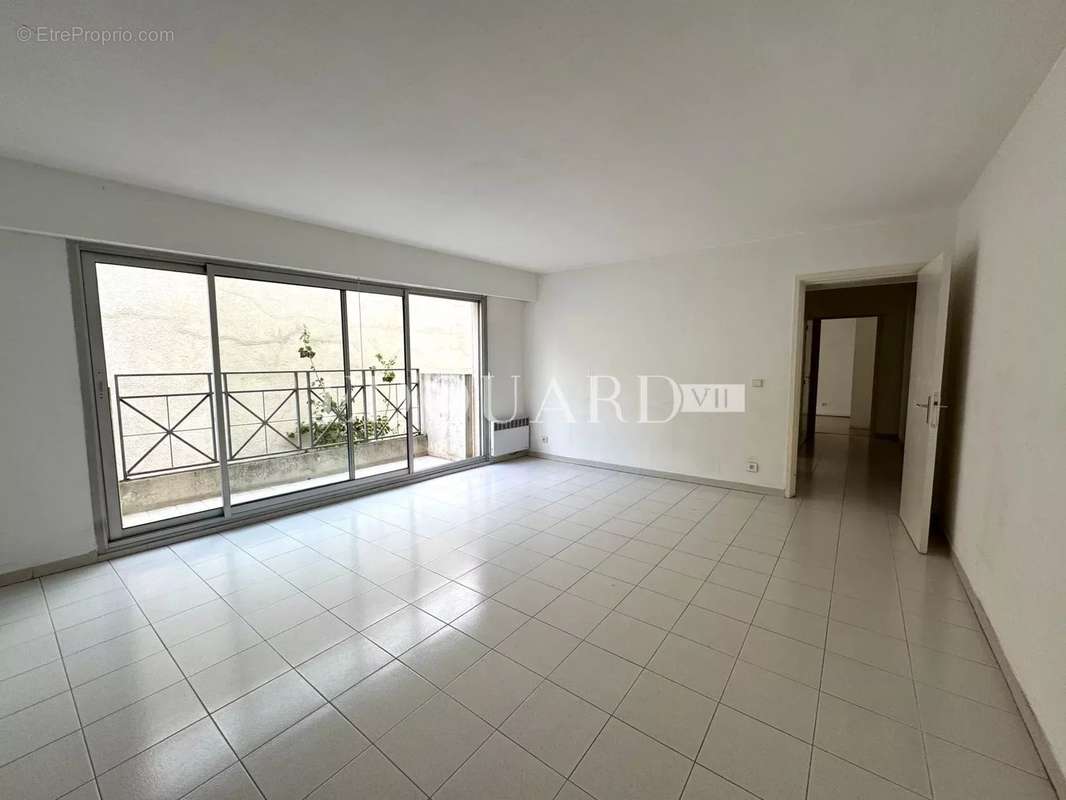 Appartement à MENTON