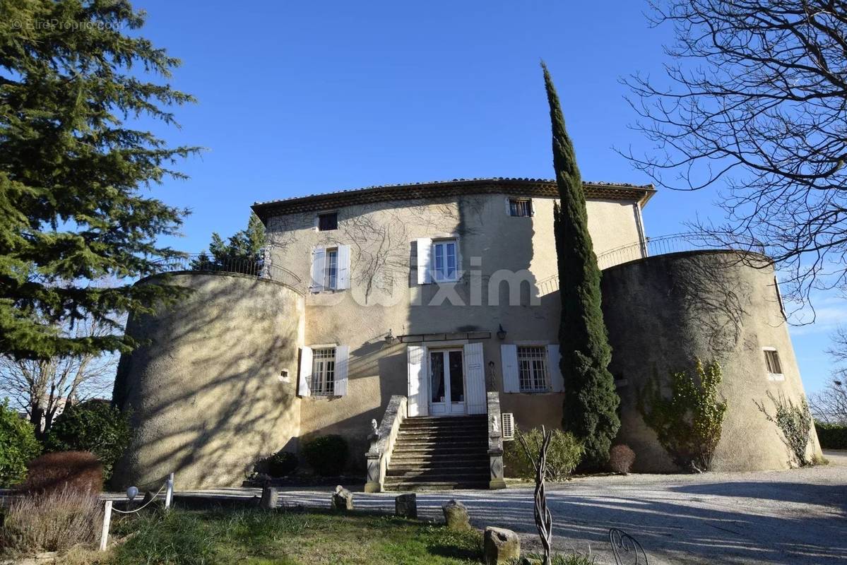 Appartement à MONTBOUCHER-SUR-JABRON