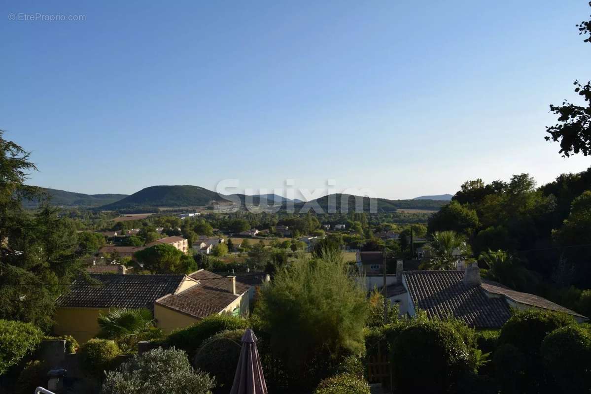 Appartement à MONTBOUCHER-SUR-JABRON