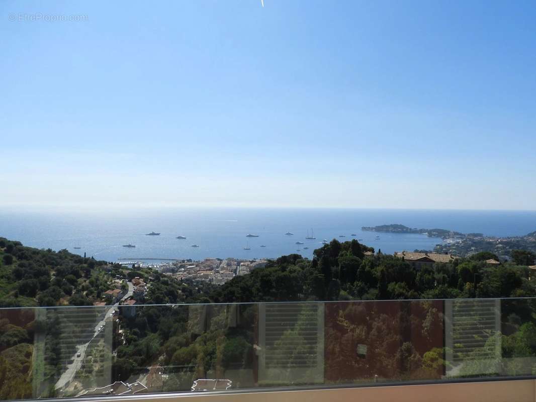 Appartement à VILLEFRANCHE-SUR-MER