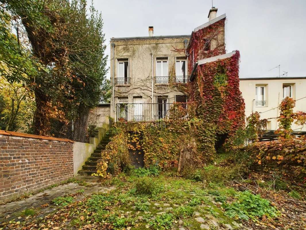 Maison à VITRY-SUR-SEINE