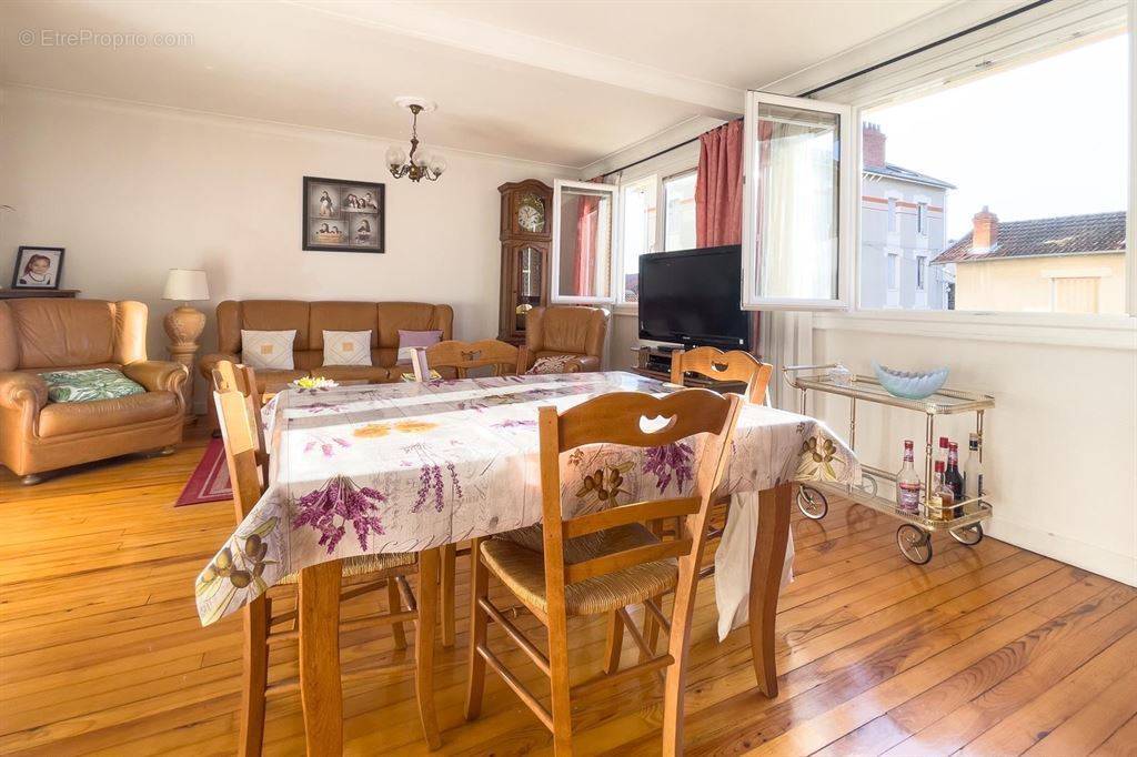 Appartement à CHAMALIERES