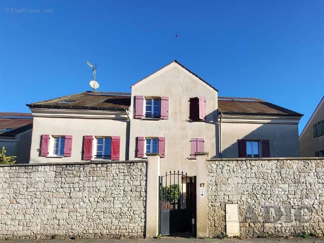 Appartement à NANTEUIL-LE-HAUDOUIN