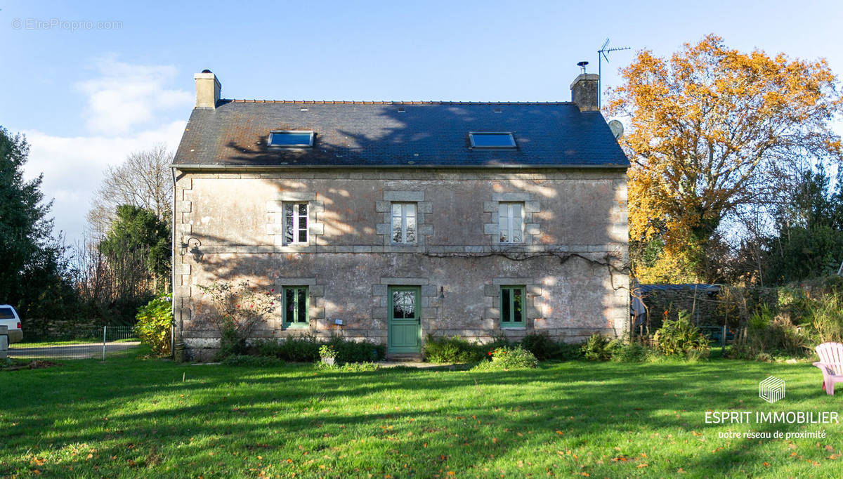 Maison à PONT-AVEN