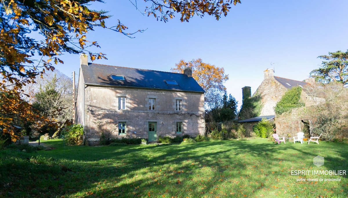 Maison à PONT-AVEN