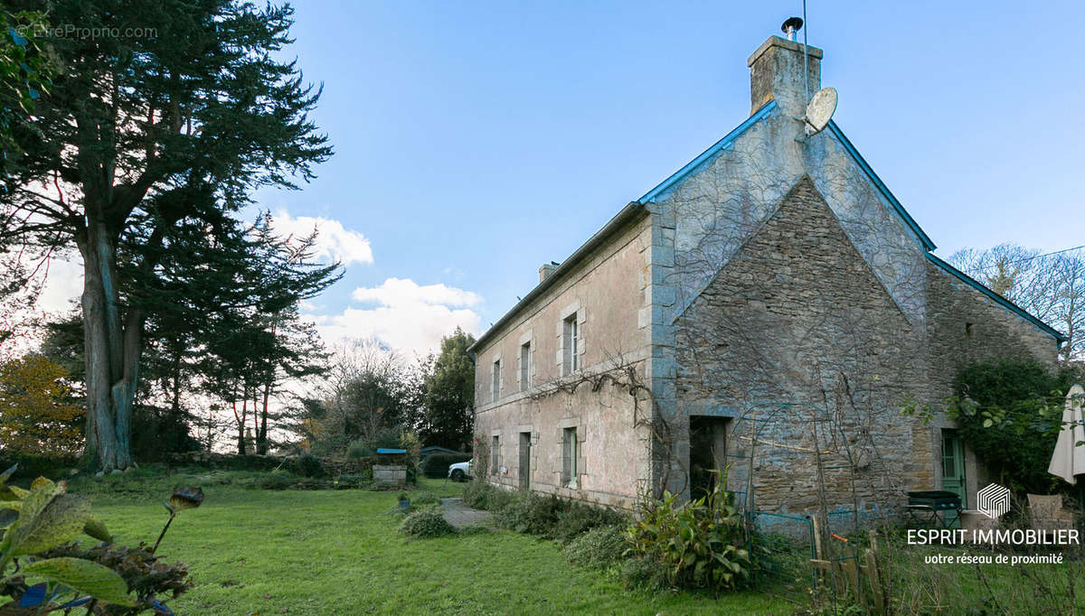 Maison à PONT-AVEN