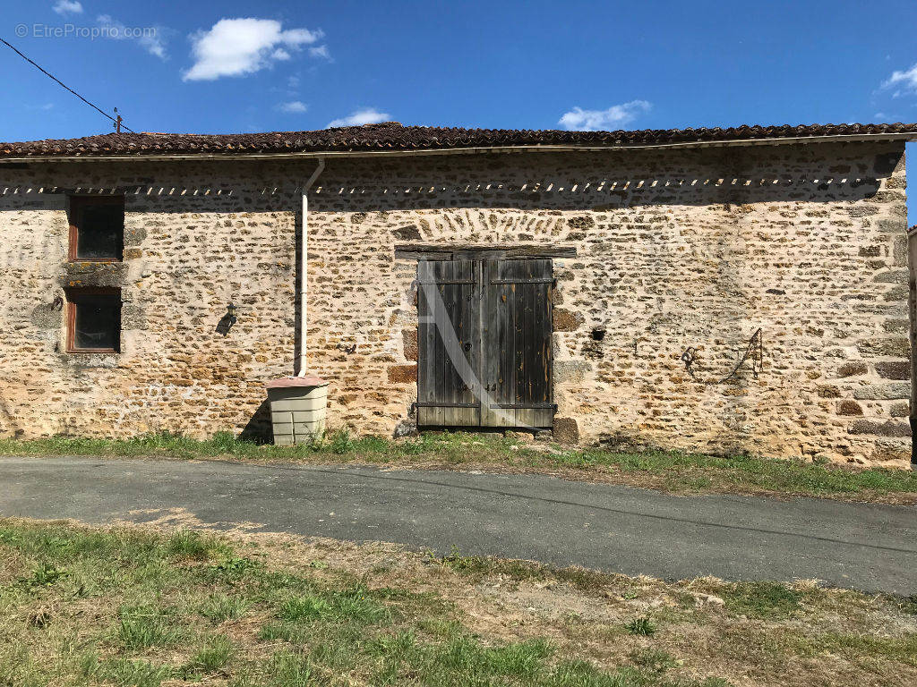 Maison à BOURNEAU