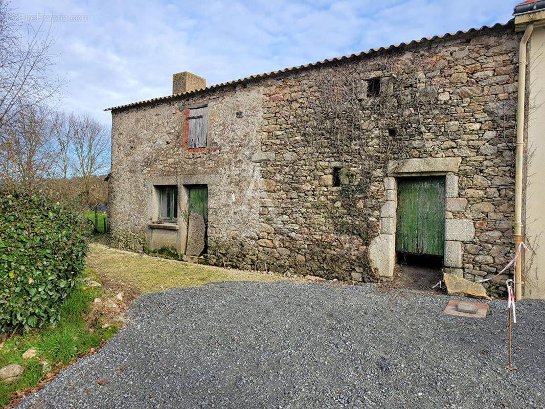 Maison à LEGE