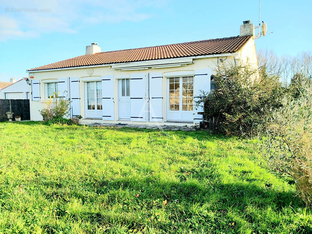 Maison à LA CHAIZE-GIRAUD