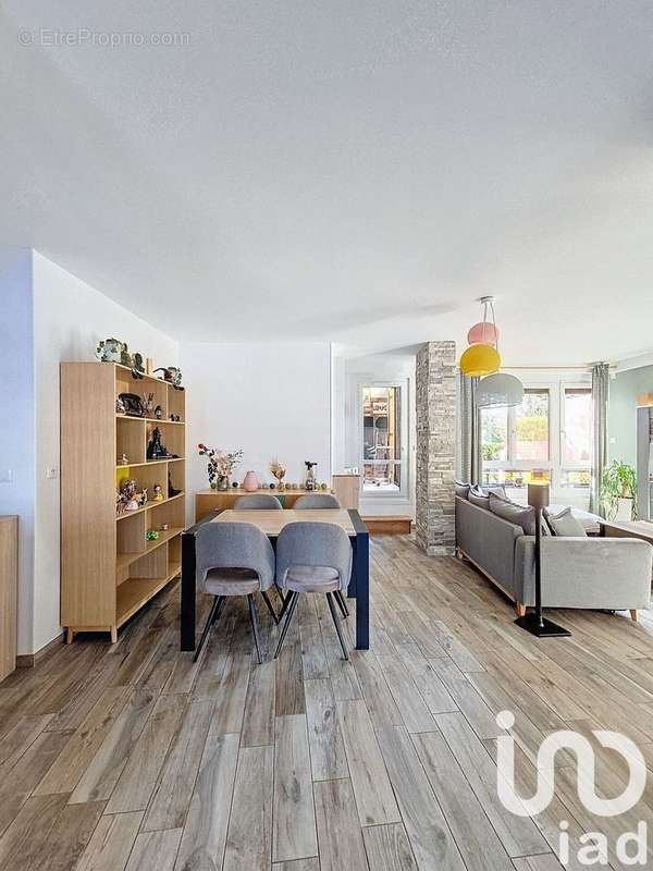 Photo 2 - Appartement à VAIRES-SUR-MARNE