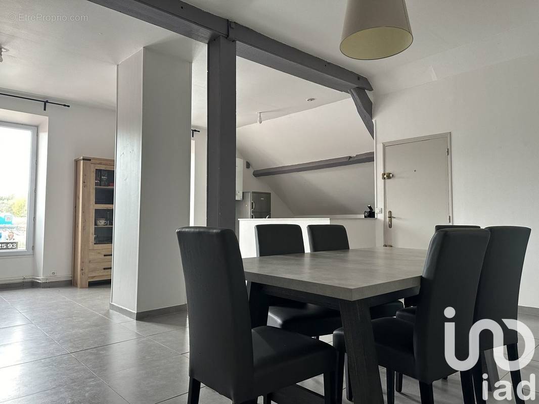 Photo 1 - Appartement à VILLENEUVE-SUR-YONNE