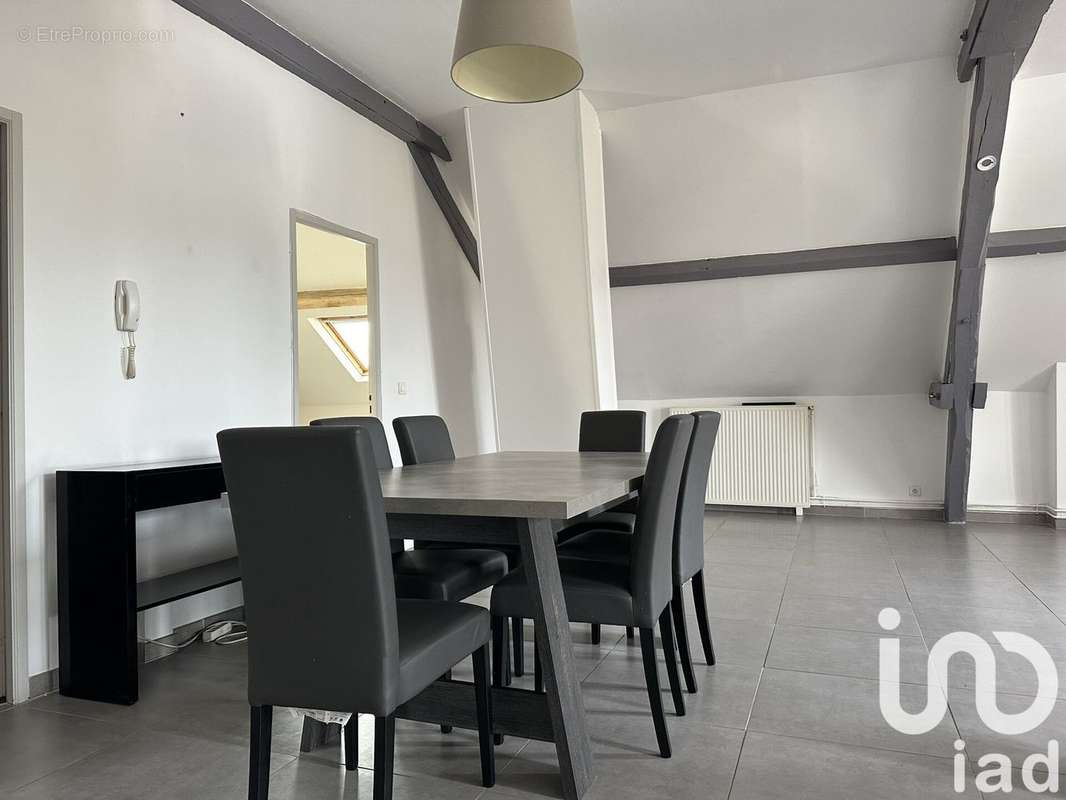 Photo 5 - Appartement à VILLENEUVE-SUR-YONNE