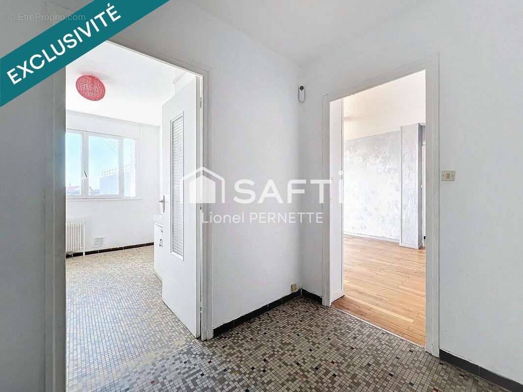 Photo 3 - Appartement à VILLEURBANNE