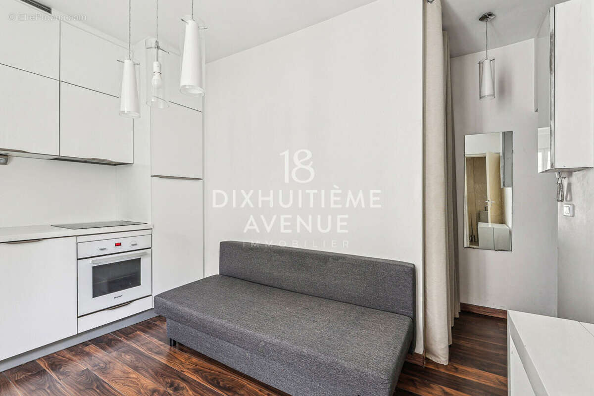 Appartement à PARIS-18E