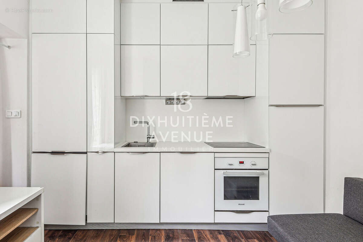 Appartement à PARIS-18E