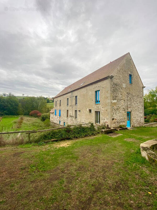 Maison à NOYANT-D&#039;ALLIER