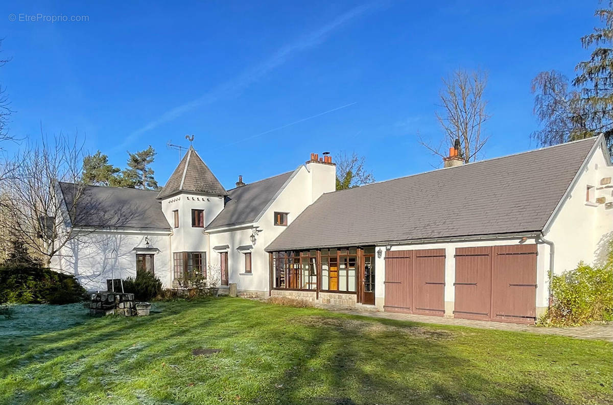 Maison à MORIGNY-CHAMPIGNY