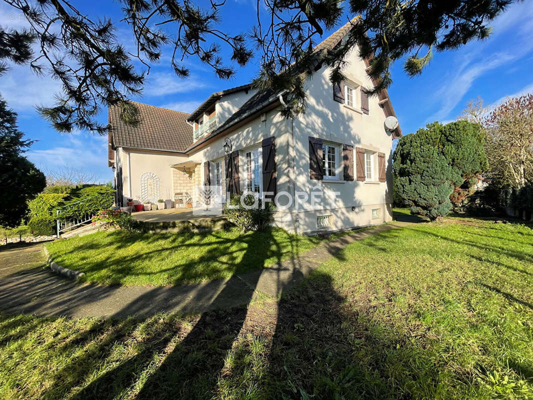 Maison à LONGNES