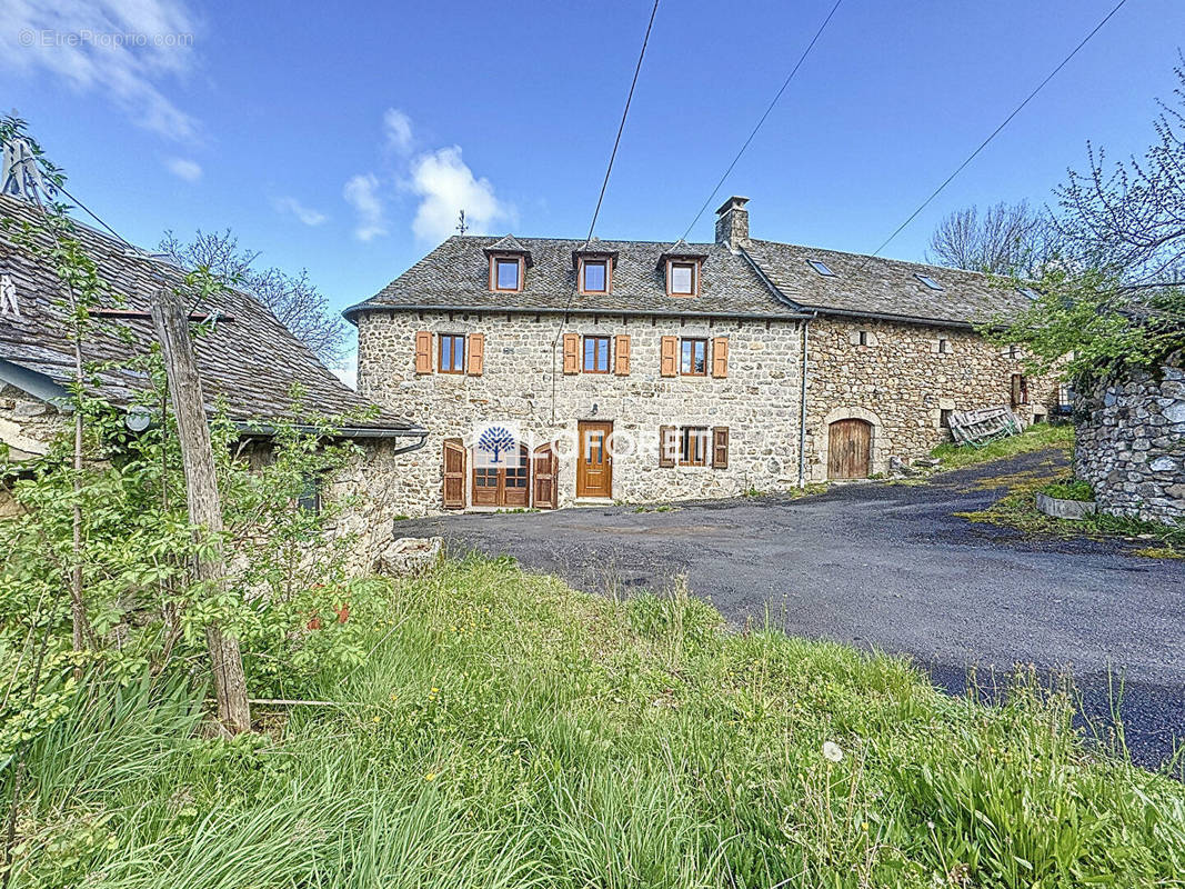 Maison à CAMPOURIEZ