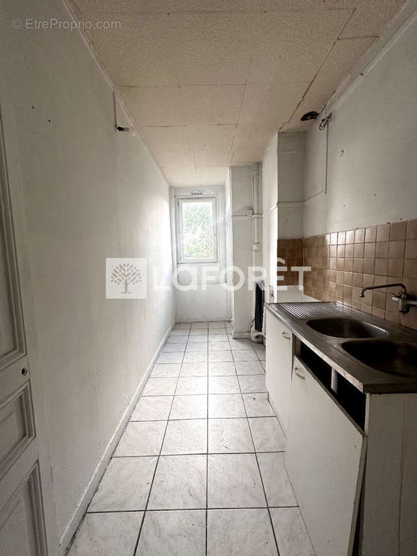 Appartement à VAUJOURS