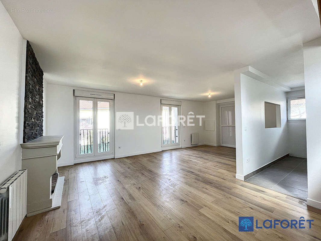 Appartement à JUVISY-SUR-ORGE