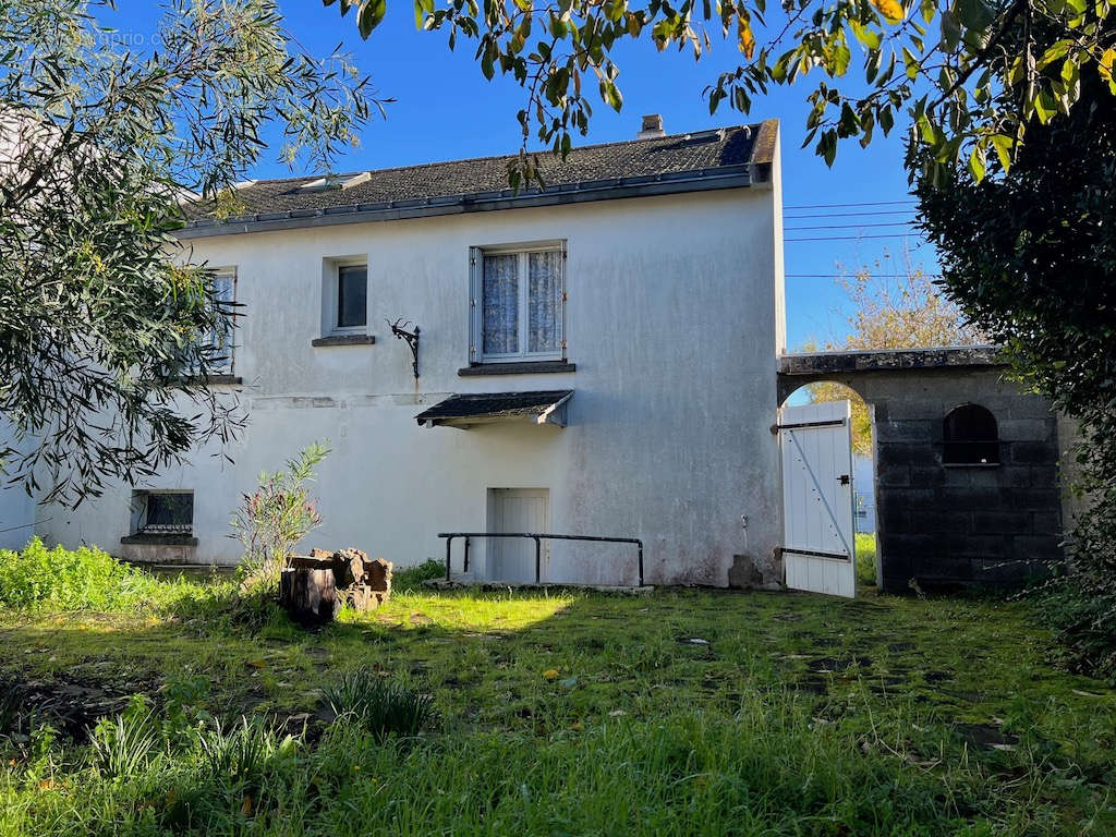 Maison à LE POULIGUEN