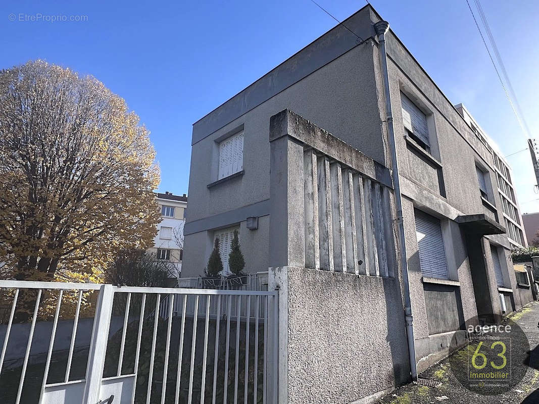 Maison à CLERMONT-FERRAND