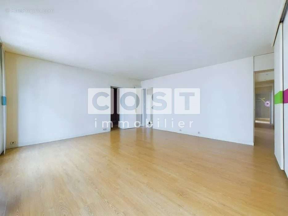 Appartement à PARIS-20E