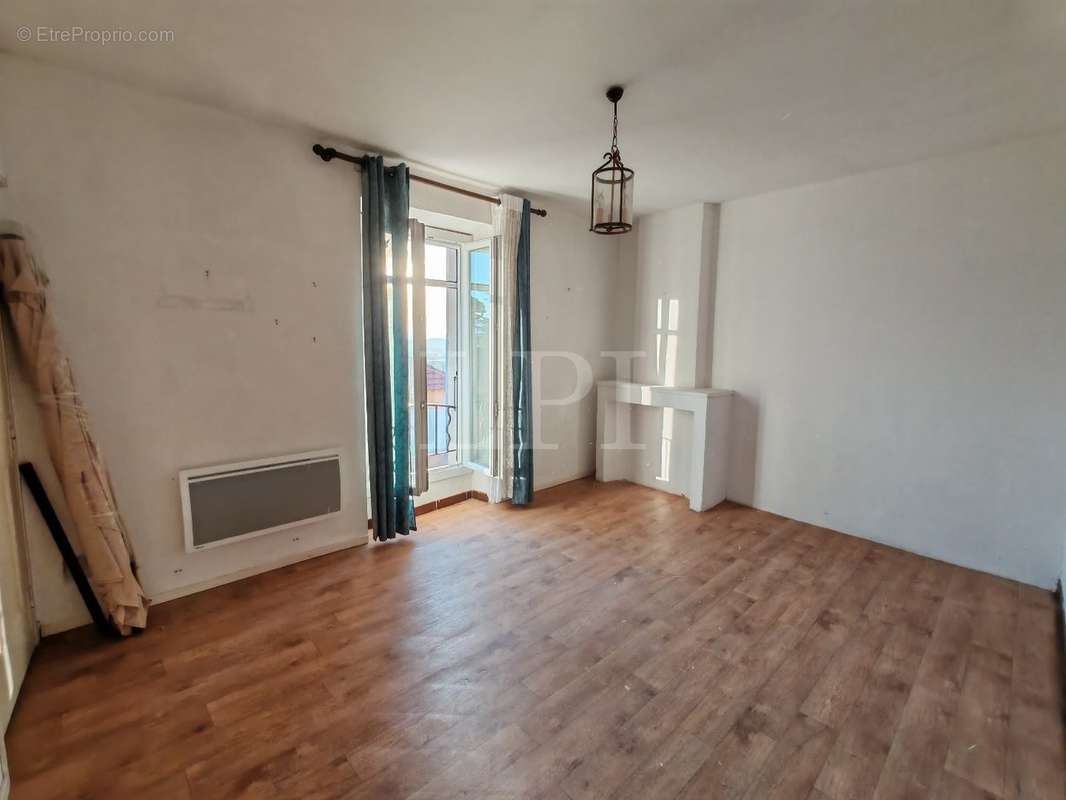 Appartement à SAINT-SATURNIN-LES-APT